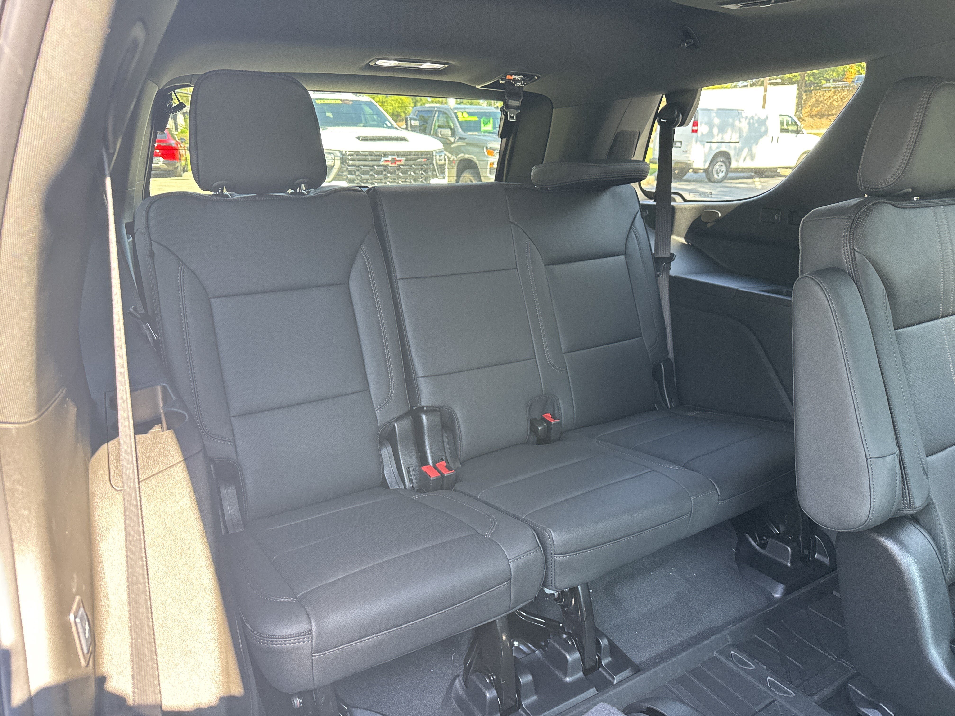 New 2027 Chevrolet Tahoe High Country AWD/4WD image 16