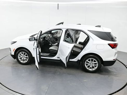 Used 2023 Chevrolet Equinox LS w/ LS Convenience Package image 40