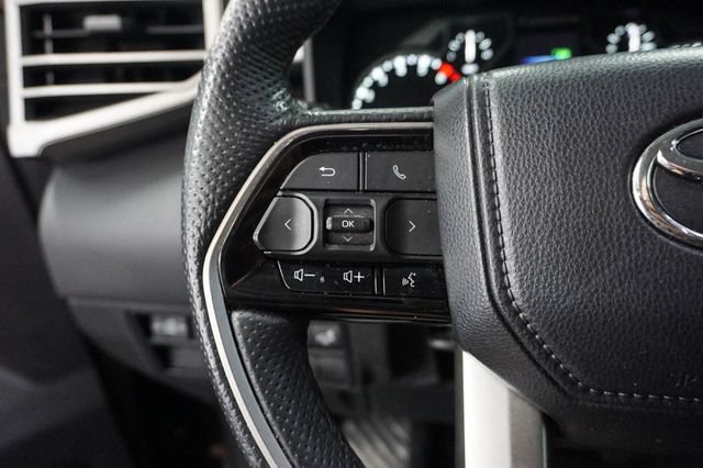 Used 2023 Toyota Tundra Limited AWD/4WD image 19