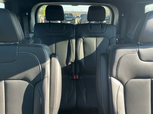 New 2025 Jeep Grand Cherokee L Limited image 27