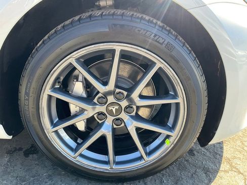 Used 2023 Tesla Model 3 Standard Range image 78