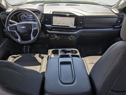 Used 2025 Chevrolet Silverado 1500 LT AWD/4WD image 19