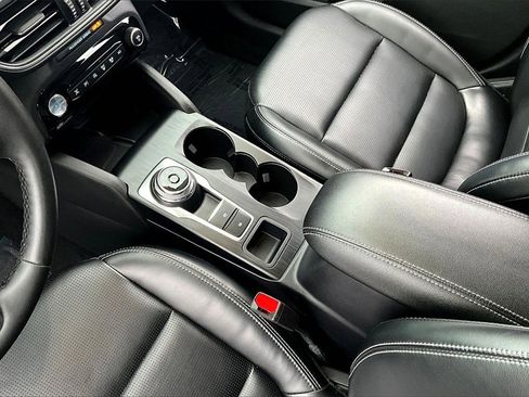 Used 2023 Ford Escape Platinum image 15