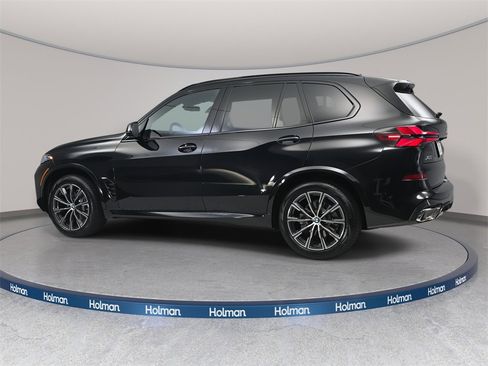 New 2026 BMW X5 xDrive40i w/ M Sport Package image 7