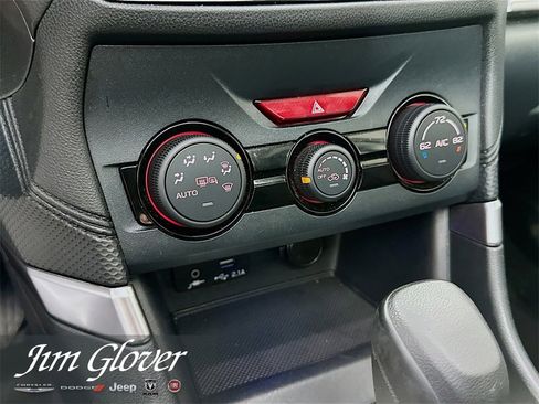 Used 2022 Subaru Forester Premium image 34