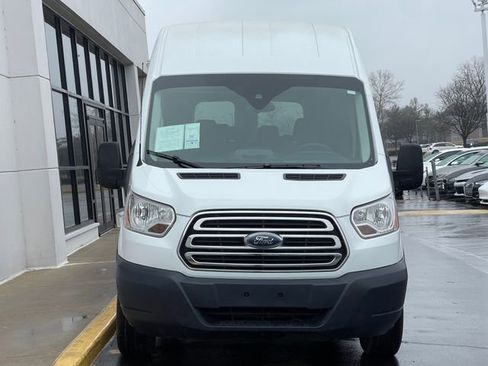 Used 2018 Ford Transit 350 XLT image 3