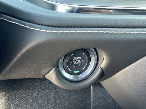 New 2025 Chevrolet Suburban Premier image 9