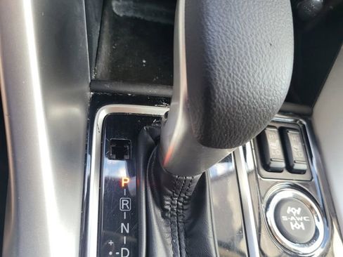 Used 2025 Mitsubishi Eclipse Cross SE image 9