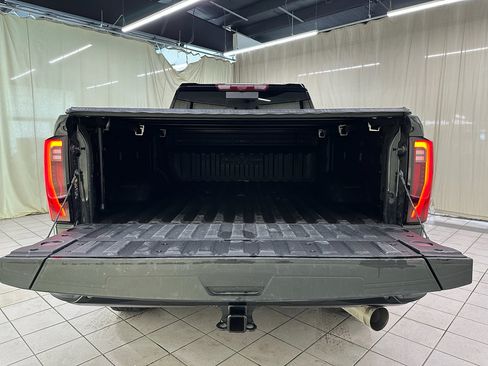 Used 2025 GMC Sierra 2500 Denali Ultimate AWD/4WD image 10