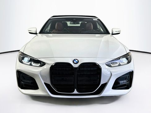 Used 2022 BMW 430i Convertible w/ M Sport Package RWD image 2