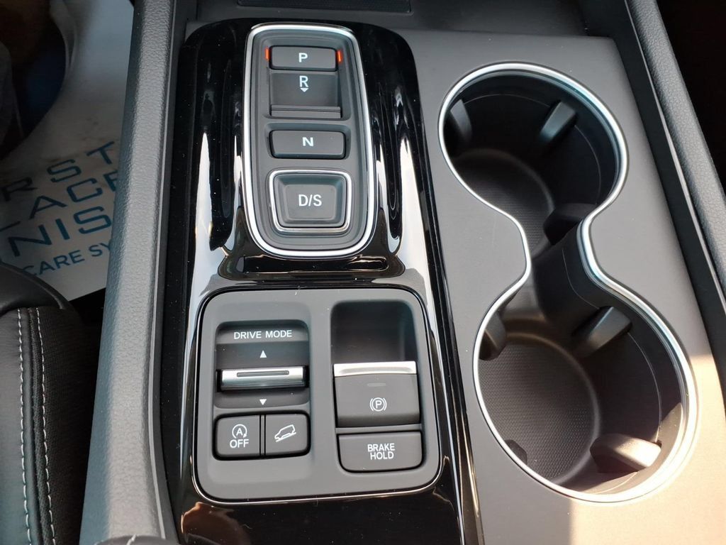 New 2026 Honda Pilot Touring image 14
