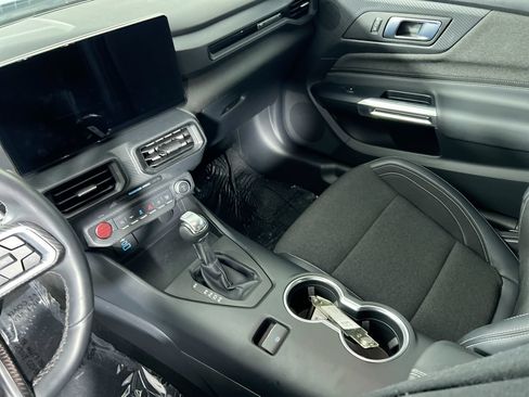 Used 2024 Ford Mustang GT RWD image 23