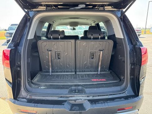 Used 2019 GMC Acadia SLE w/ LPO, Floor Liner Package AWD/4WD image 9