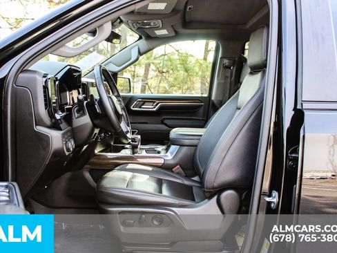 Used 2024 Chevrolet Silverado 1500 RST AWD/4WD image 16
