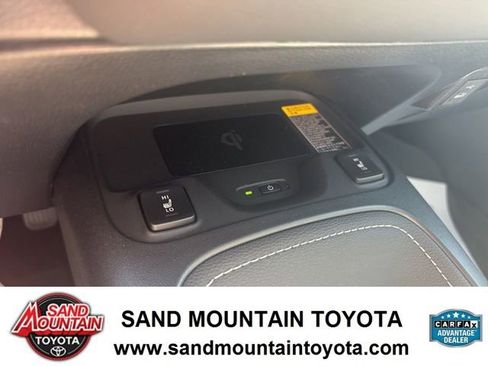 Used 2026 Toyota Corolla XSE FWD image 19