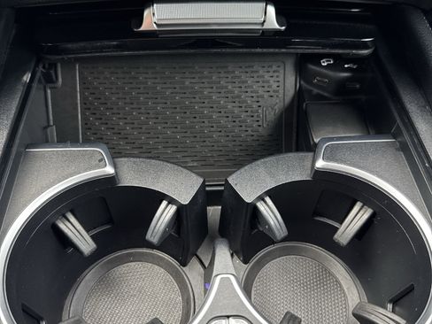 Used 2020 Mercedes-Benz GLE 350 4MATIC image 30