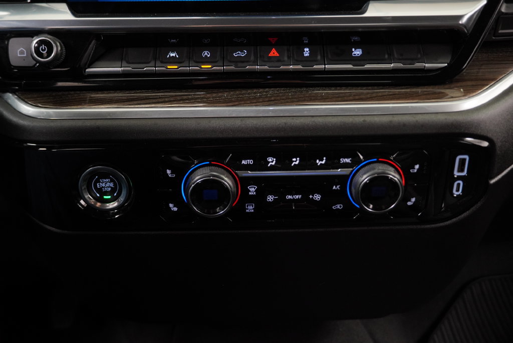 Used 2024 Chevrolet Silverado 1500 LT AWD/4WD image 27