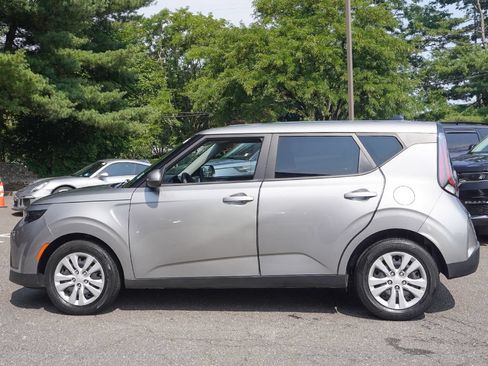 Used 2023 Kia Soul LX FWD image 15