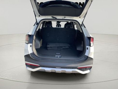 Used 2023 Kia Sportage EX AWD/4WD image 9