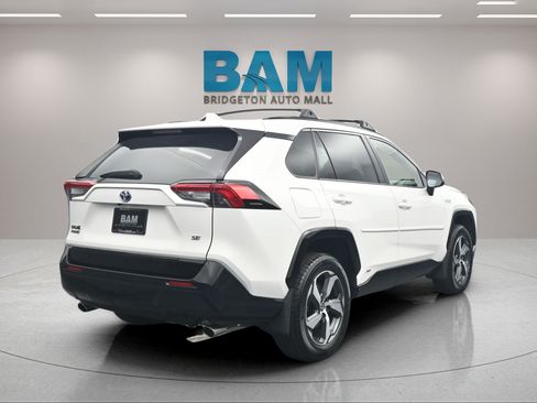 Used 2023 Toyota RAV4 SE w/ Weather & Moonroof Package AWD/4WD image 6