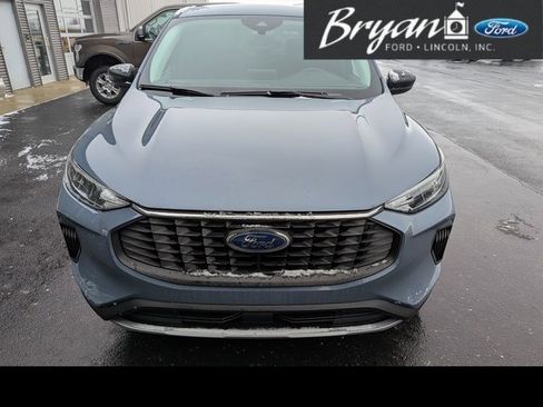 Used 2024 Ford Escape Active w/ Cold Weather Package image 8