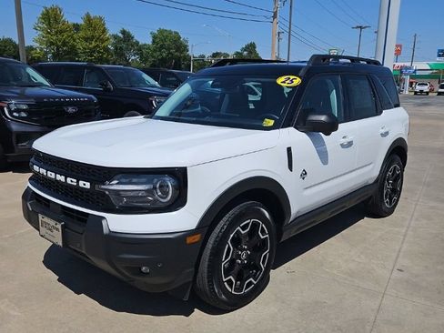 Used 2025 Ford Bronco Sport Outer Banks w/ Outer Banks Tech Package+ AWD/4WD image 13