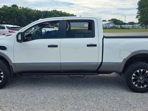 Used 2018 Nissan Titan PRO-4X w/ Pro-4x Utility Package AWD/4WD image 6