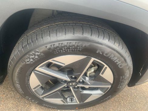 Certified 2025 Hyundai Tucson SEL image 33