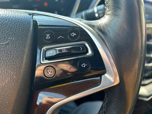 Used 2015 Cadillac SRX Luxury w/ Driver Awareness Package image 20