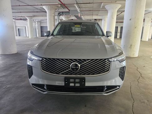 Used 2026 Volvo XC90 B6 Plus w/ Protection Package Premier AWD/4WD image 6