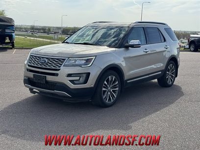 Used 2017 Ford Explorer Platinum