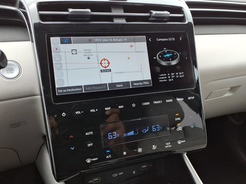 Used 2024 Hyundai Tucson Limited FWD image 11