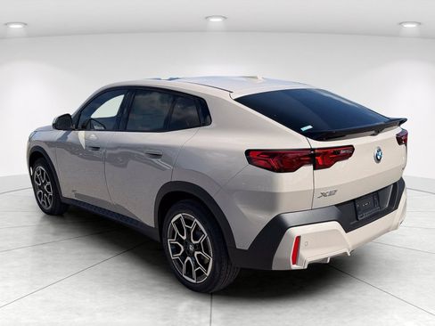 New 2026 BMW X2 xDrive28i w/ Technology Package AWD/4WD image 6
