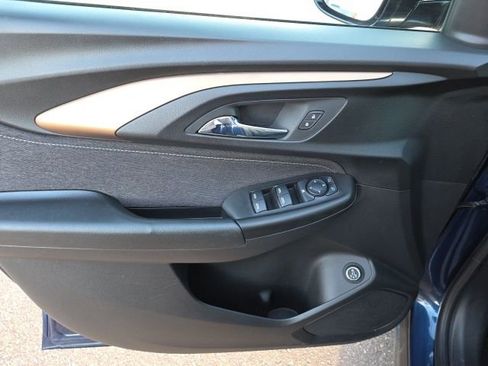 Used 2023 Chevrolet TrailBlazer ACTIV w/ Sun and Liftgate Package image 15