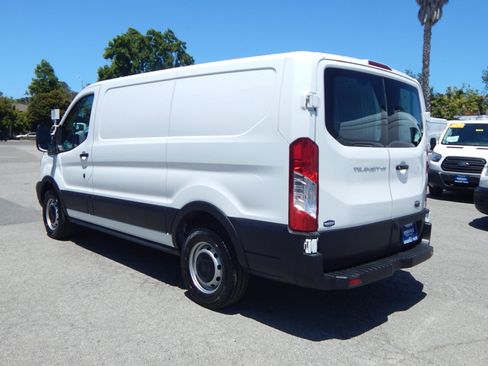 Used 2018 Ford Transit 150 130 Low Roof RWD image 6