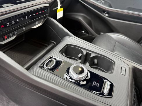 New 2026 Jeep Cherokee Overland AWD/4WD image 25