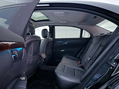 Used 2011 Mercedes-Benz S 550 4MATIC image 22