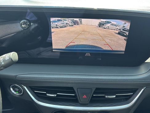 Used 2024 Buick Encore GX Preferred FWD image 21