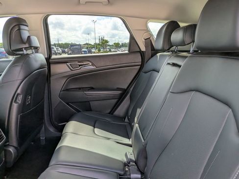 Certified 2024 Kia Sportage EX FWD image 19