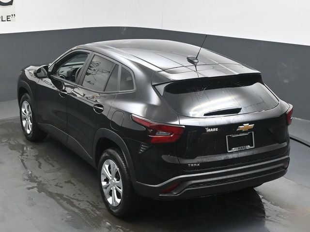 New 2026 Chevrolet Trax LS FWD image 20