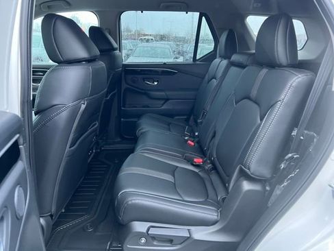 New 2025 Honda Pilot EX-L image 15