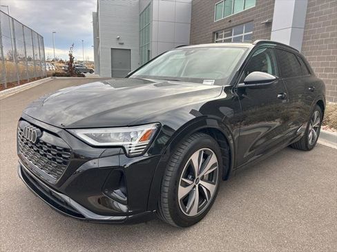 Certified 2024 Audi Q8 e-tron Premium image 14