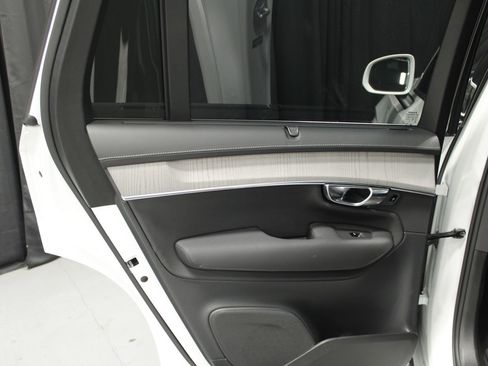 Used 2025 Volvo XC90 T8 Ultra image 26