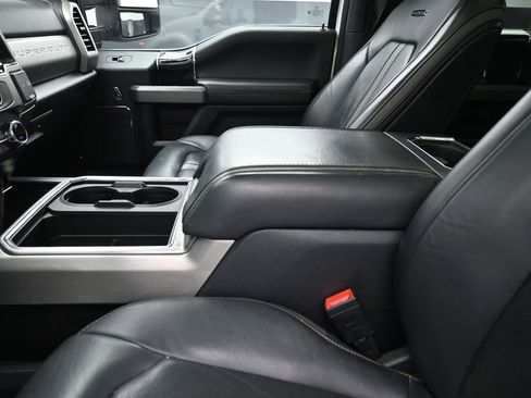 Used 2022 Ford F450 Platinum w/ FX4 Off-Road Package image 21