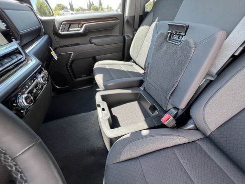 New 2026 GMC Sierra 1500 Elevation image 22