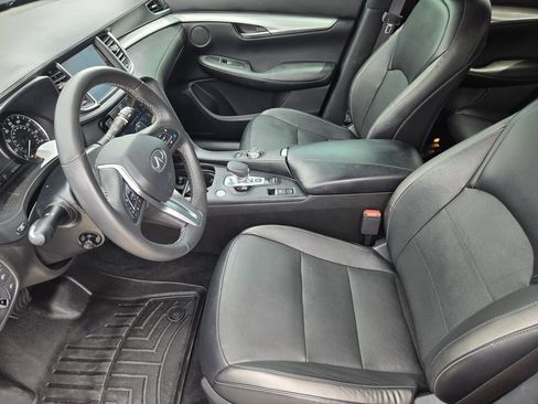 Used 2021 INFINITI QX50 Essential w/ Convenience Package FWD image 19
