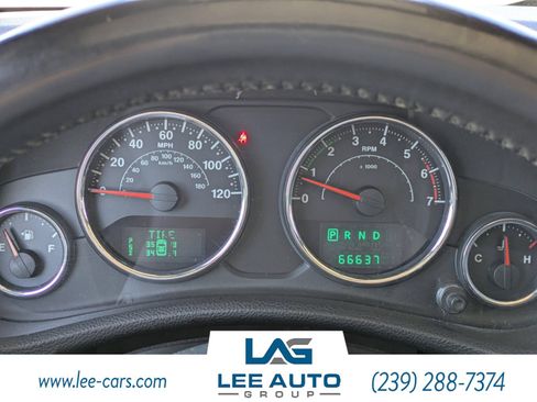 Used 2014 Jeep Wrangler Unlimited Sahara w/ Dual Top Group AWD/4WD image 20