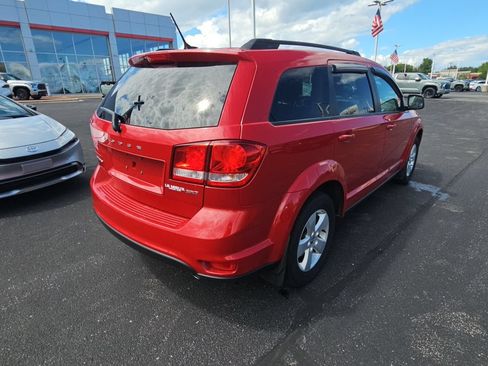 Used 2012 Dodge Journey SXT w/ Popular Equipment Group FWD image 3