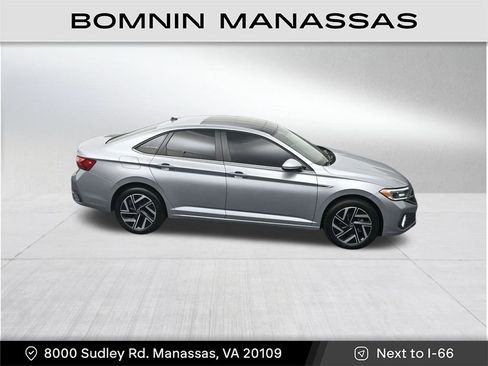 Used 2023 Volkswagen Jetta SEL image 22