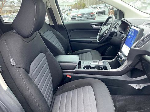 Used 2024 Ford Edge SE w/ Black Appearance Package image 20